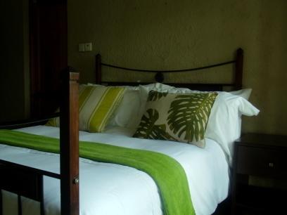 Bed and Breakfast Mokolodi House Габороне Номер фото